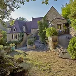 Дом отдыха Domaine De Cantegrel - De Charme Et Troglodyte En Perigord Витрак