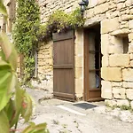 Дом отдыха Domaine De Cantegrel - De Charme Et Troglodyte En Perigord