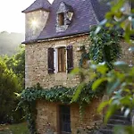 Domaine De Cantegrel - De Charme Et Troglodyte En Perigord
