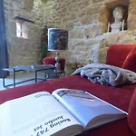 Дом отдыха Domaine De Cantegrel - De Charme Et Troglodyte En Perigord