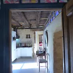 Дом отдыха Domaine De Cantegrel - De Charme Et Troglodyte En Perigord