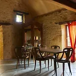 Domaine De Cantegrel - De Charme Et Troglodyte En Perigord *