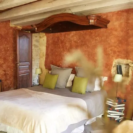 Domaine De Cantegrel - De Charme Et Troglodyte En Perigord * Vitrac (Dordogne)