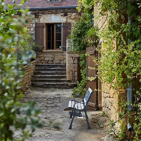 Domaine De Cantegrel - De Charme Et Troglodyte En Perigord *