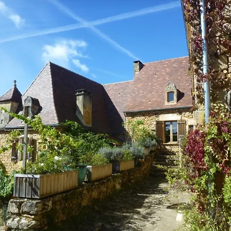 Domaine De Cantegrel - De Charme Et Troglodyte En Perigord *