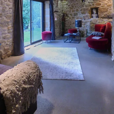 Domaine De Cantegrel - De Charme Et Troglodyte En Perigord *