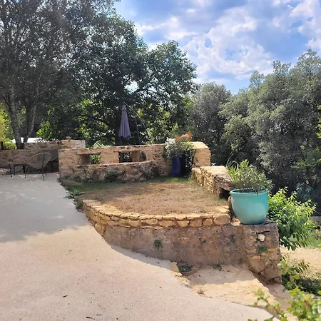 Domaine De Cantegrel - De Charme Et Troglodyte En Perigord *