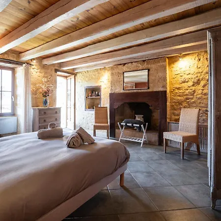 Domaine De Cantegrel - De Charme Et Troglodyte En Perigord * Vitrac (Dordogne)